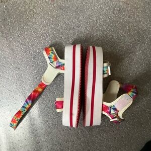 Sugar platform sandals size W8